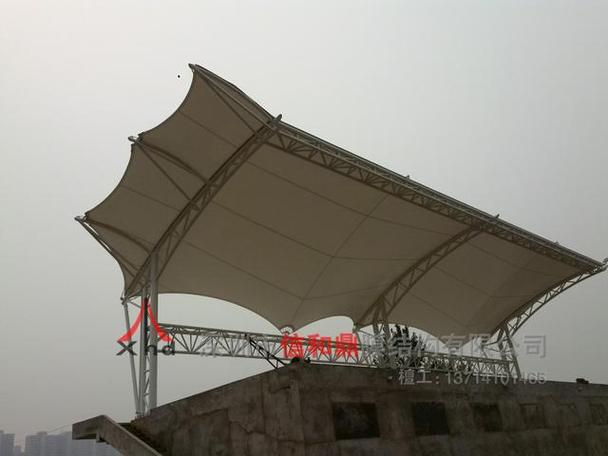 挑戰與創新 膜結構看臺工程的建設實踐